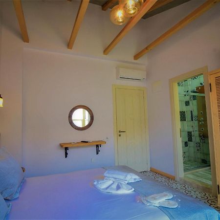 Micel Otel Алачати Экстерьер фото